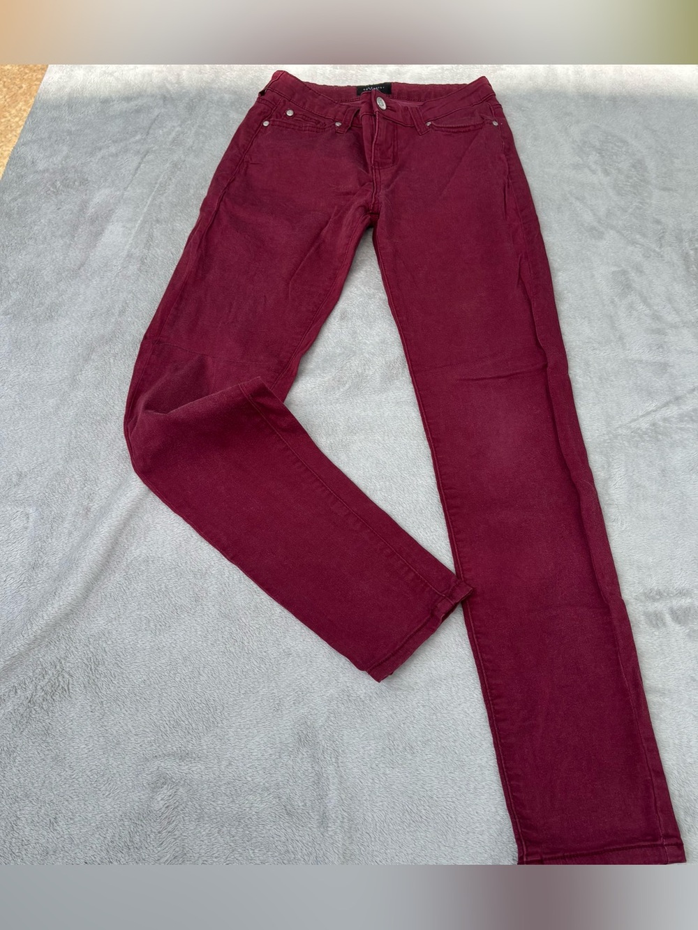 Celebrity Pink Jayden Skinny Women’s Jeans In Burgundy Size 3/26